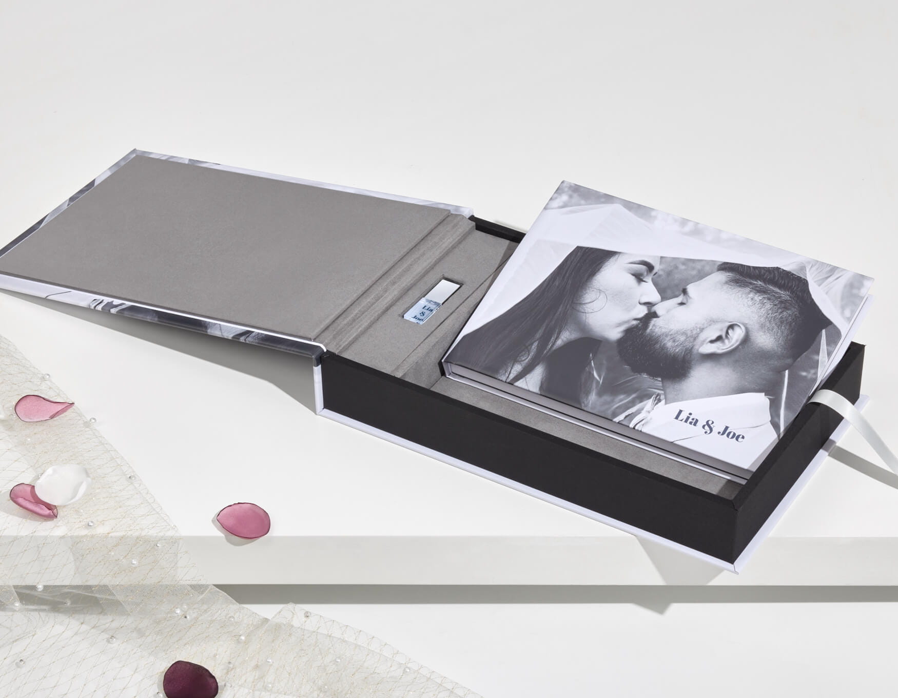 Image-box-album-usb-sets-1-875px.jpg