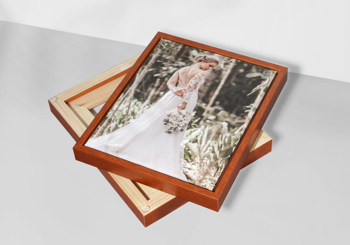 Framed Canvas | Print Your Photos Professionally | Zno™