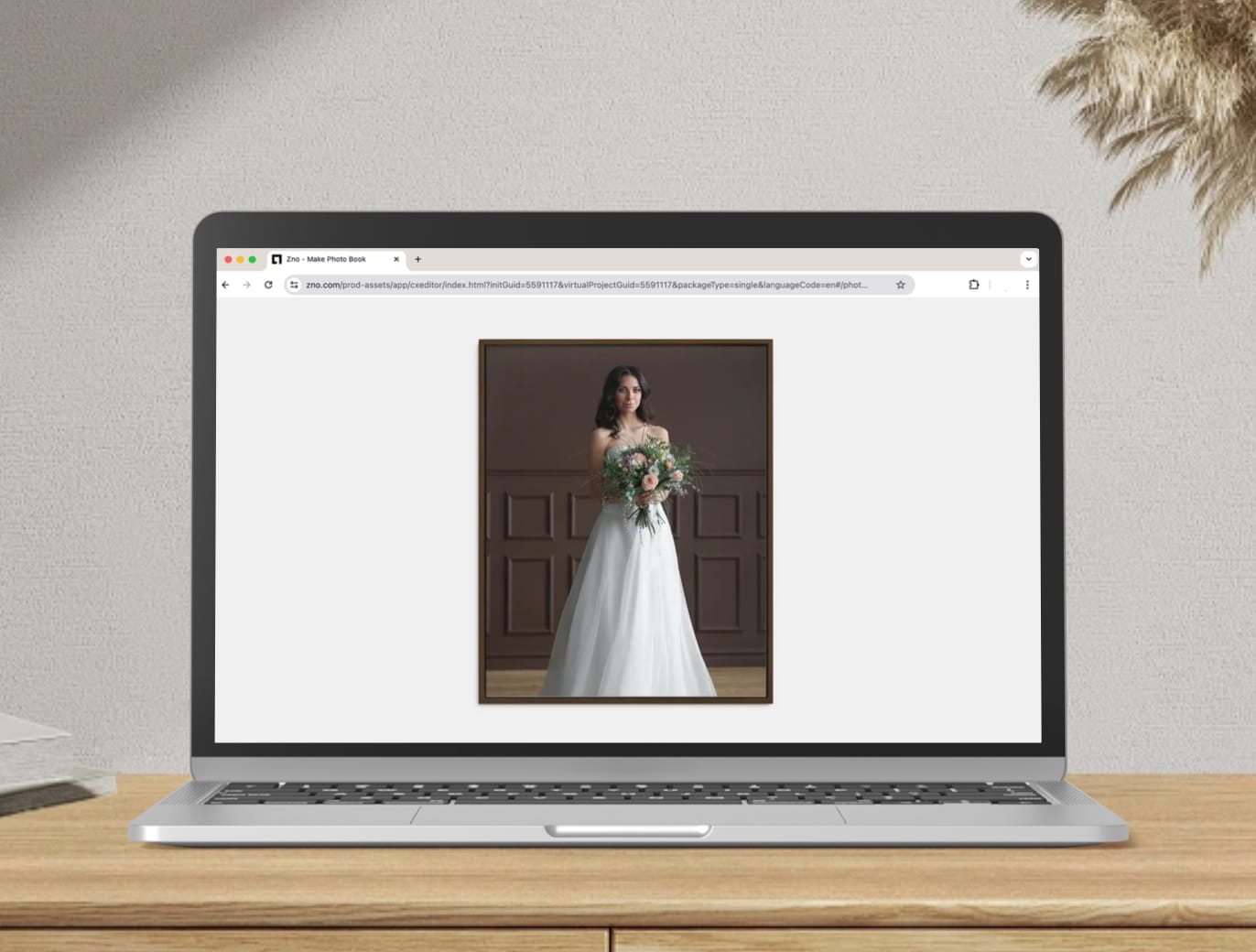 Framed Canvas | Print Your Photos Professionally | Zno™